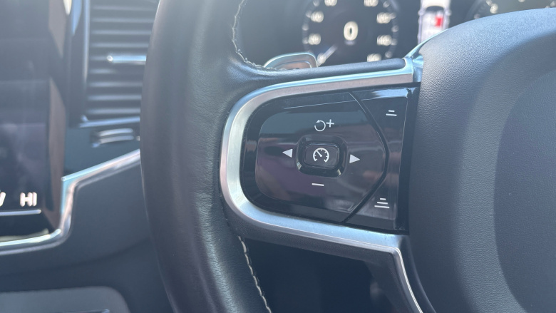 Volvo Xc90 2.0 B5D [235] R DESIGN Pro 5dr AWD Geartronic Diesel Estate